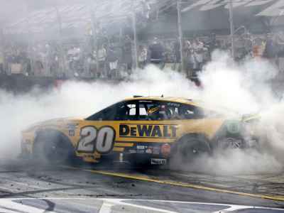 *Preorder* Christopher Bell 2025 Dewalt Bristol 9/13/25 Race Win 1:24 Elite Nascar Diecast Christopher Bell, Nascar Diecast, 2025 Nascar Diecast, 1:24 Scale Diecast, pre order diecast, Elite