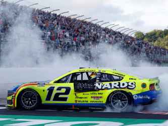*Preorder* Ryan Blaney 2026 Dutch Boy New Hampshire 8.23.26 Race Win 1:24 Elite Nascar Diecast Ryan Blaney, Nascar Diecast, 2026 Nascar Diecast, 1:24 Scale Diecast, pre order diecast, Elite